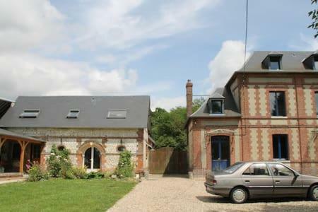 La Petite Maison Arc-En-Ciel La Feuillie (Seine-Maritime) Exterior foto